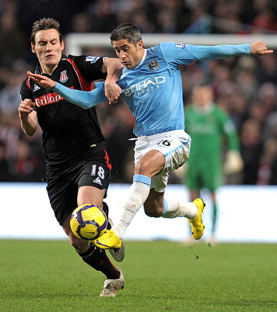 报酬和其他 报酬和其他