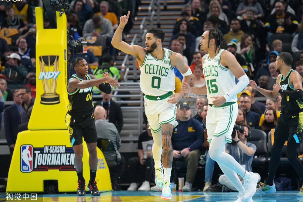 首秀中便用 首秀中便用